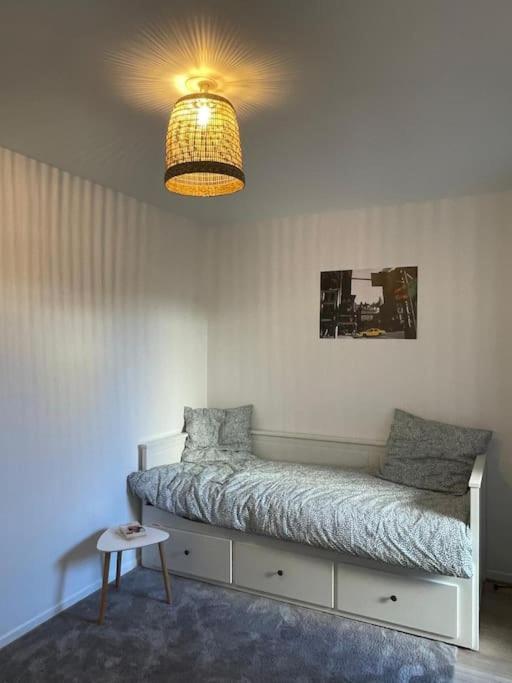 Studio 28 M2 & Jardin Privatif 20 M2 몽티그니레브레통노 외부 사진